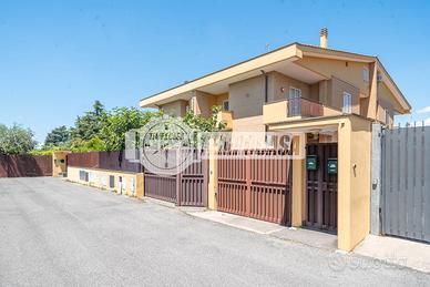PORZIONE DI VILLA MULTILIVELLO