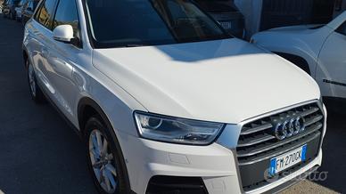 Audi Q3 2.0 TDI 120 CV S tronic