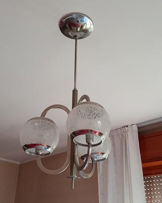 Tre lampadari e una plafoniera