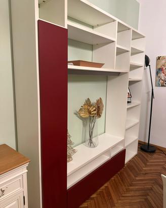 Libreria moderna con vano tv