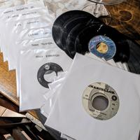 Vinili 45 giri musica italiana e internazionale