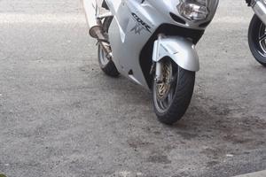 CBR xx super black Bird 1100
