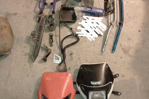 vari ricambi enduro cross generici e XT 600