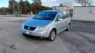 VW TOURAN 2006 CC 1.9 TDI 6 MARCE 