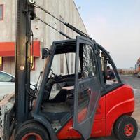 carrello elevatore  