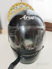 casco e guanti moto