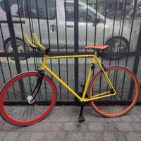 Bici scatto fisso con mozzo flip-flop