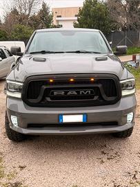 Dodge Ram 1500 hemi 5.7 v8 400 cavalli autocarro