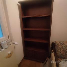 Libreria in legno massello