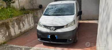 nissan NV200 