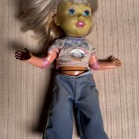 Bambola “Mattel” come da foto.