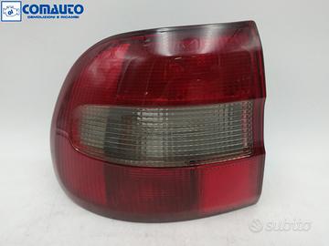Fanale post sx VOLVO V40 '95