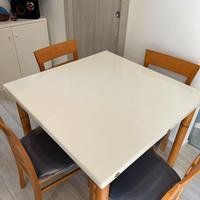 Tavolo in legno apribile bianco