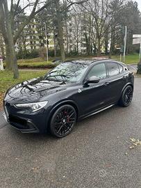 A.R. Stelvio Quadrifoglio 510 CV-22 omologati-Spar
