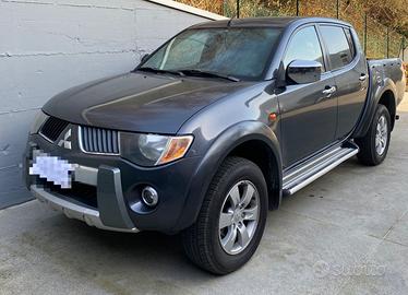 pick up mitsubishi l200 ANNO 2007