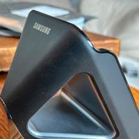 Samsung mounth universal desktop pro EDD-D1E1BE