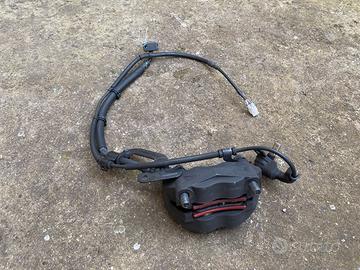 Pinza freno anteriore Yamaha mt 125