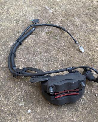 Pinza freno anteriore Yamaha mt 125
