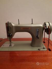 Macchina da cucire Diamant vintage