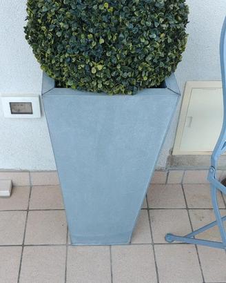 Pianta finta ingresso/ giardino