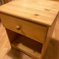 Comodino per camera da letto, IKEA