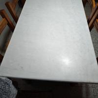 Tavolo da cucina con piano in marmo