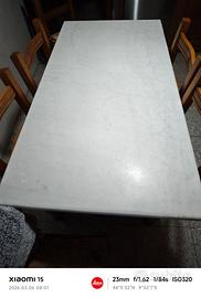 Tavolo da cucina con piano in marmo