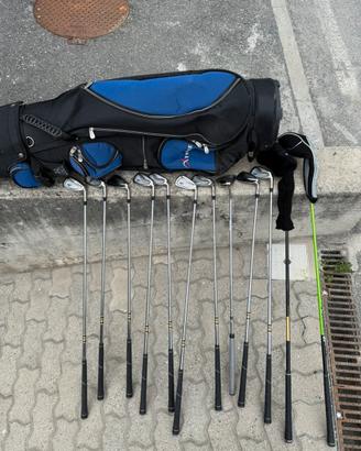 Set completo di mazze da golf con sacca