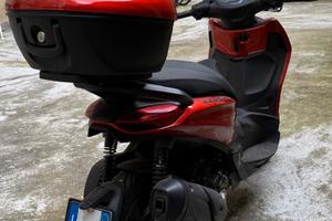 Piaggio Beverly 300 HPE Sport Es - Solo 1.000 km