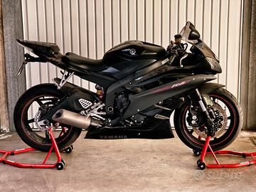 Yamaha R6 2006 solo 14K km