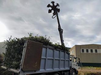 RENAULT MIDLINER 230t GRU CON POLIPO