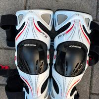Tutori ginocchiere Alpinestars