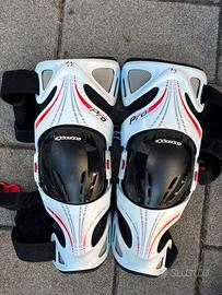 Tutori ginocchiere Alpinestars