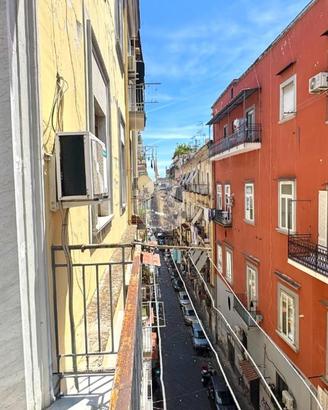 MULTILOCALE A NAPOLI