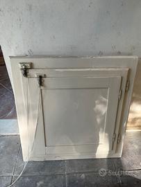 Finestra legno vintage