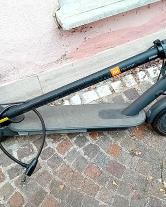 Monopattino Xiaomi elettrico