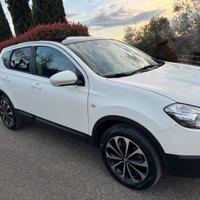 Nissan Quasqai 1.6 diesel 4x4  06/2013