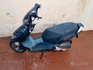Scooter Aprilia Leonardo 250cc 