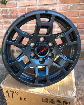 5 cerchi 17” Toyota Hilux/Land cruis nuovi