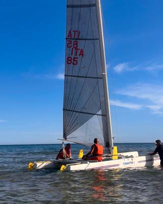 Catamarano a vela classe a - bimare