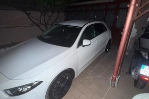 MERCEDES CLASSE A W177
