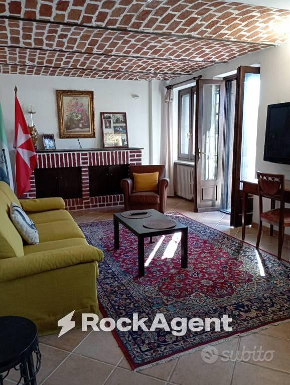 Rustico / Casale di 157 m² con 4 locali e box auto - Vista 5