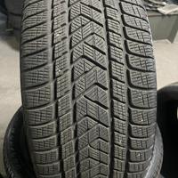 Gomme invernali Porche Macan Pierelli Scorpion