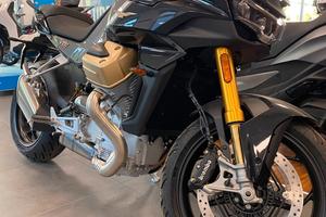 Moto Guzzi V100