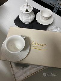 Tazzine e zuccheriera in porcellana