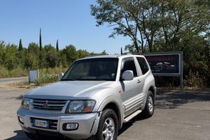 Mitsubishi Pajero 2.5 TDI 3p. GLS1