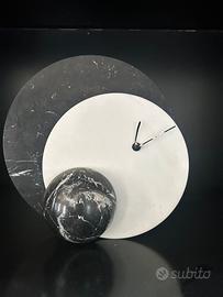Orologio  in marmo