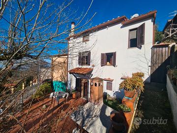 Grazioso terratetto con corte esclusiva e vista ma