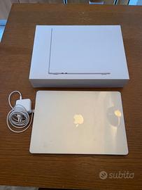 macbook air 15" con chip M2, 8gb ram, memori