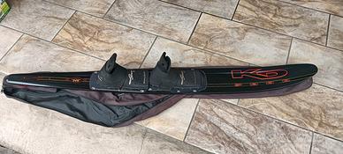 sci d'acqua  da slalom 